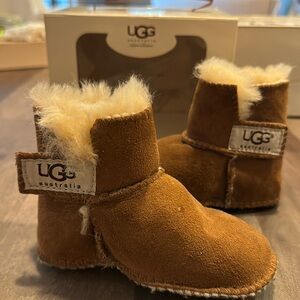 Ugg Erin Infant Bootie M Chestnut